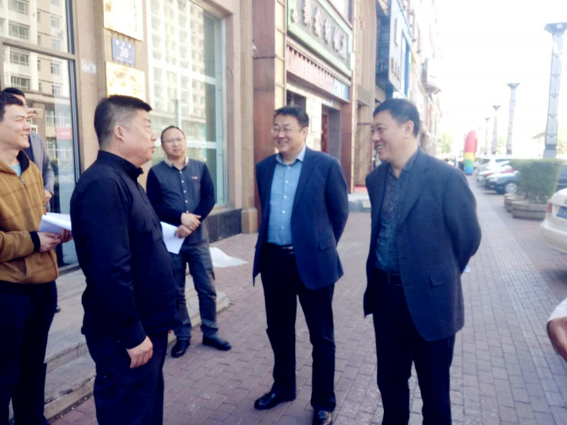 集团公司领导到客服中心进行调研