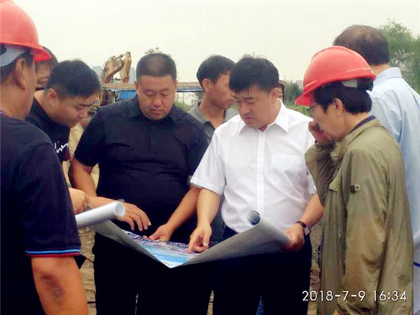 王沿民副市长视察哈尔滨西区群力堤外段渠道原水改迁及恢复工程