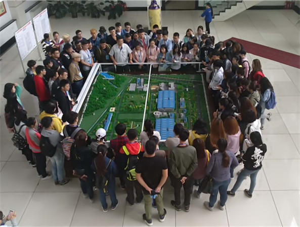 黑龙江大学大三学员到平房净水厂参观学习