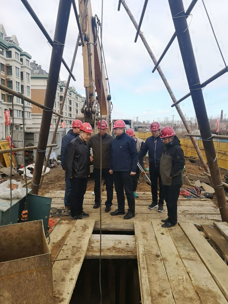 刘晗总经理检查指导松花江水源供水哈西西南部地区和王岗地区供水工程