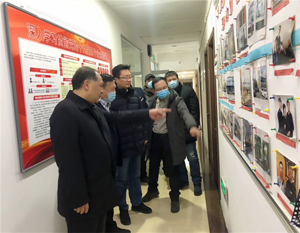 集团公司领导采取“四不两直”方式检查指导安全工作